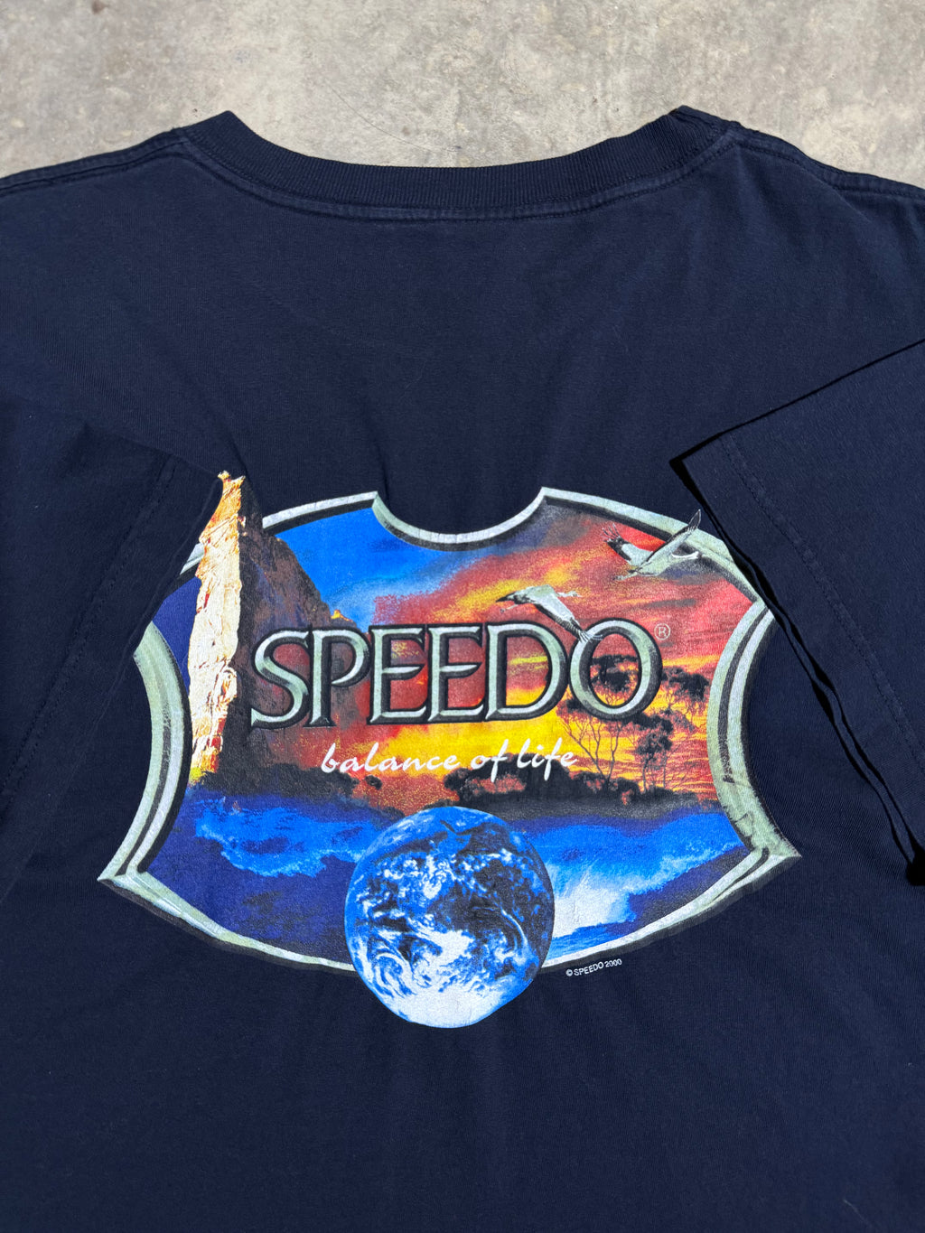 Vintage 2000 Speedo Earth T-Shirt (L)