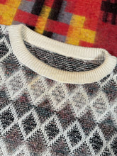 Load image into Gallery viewer, Vintage Cream Pattern Sweater (2XL)
