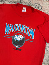 Load image into Gallery viewer, Vintage 90s Seattle Washington T-Shirt (L)
