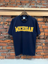 Load image into Gallery viewer, Vintage Blue Michigan T-Shirt(L)
