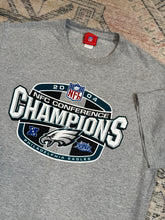 Load image into Gallery viewer, Vintage 2004 Philadelphia Eagles T-Shirt (XL)
