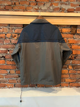Load image into Gallery viewer, Vintage Yellowstone Zip Up Windbreaker (S)
