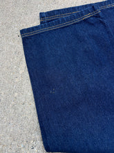 Load image into Gallery viewer, Y2K Balla NYC Baggy Jeans (36x31.5)

