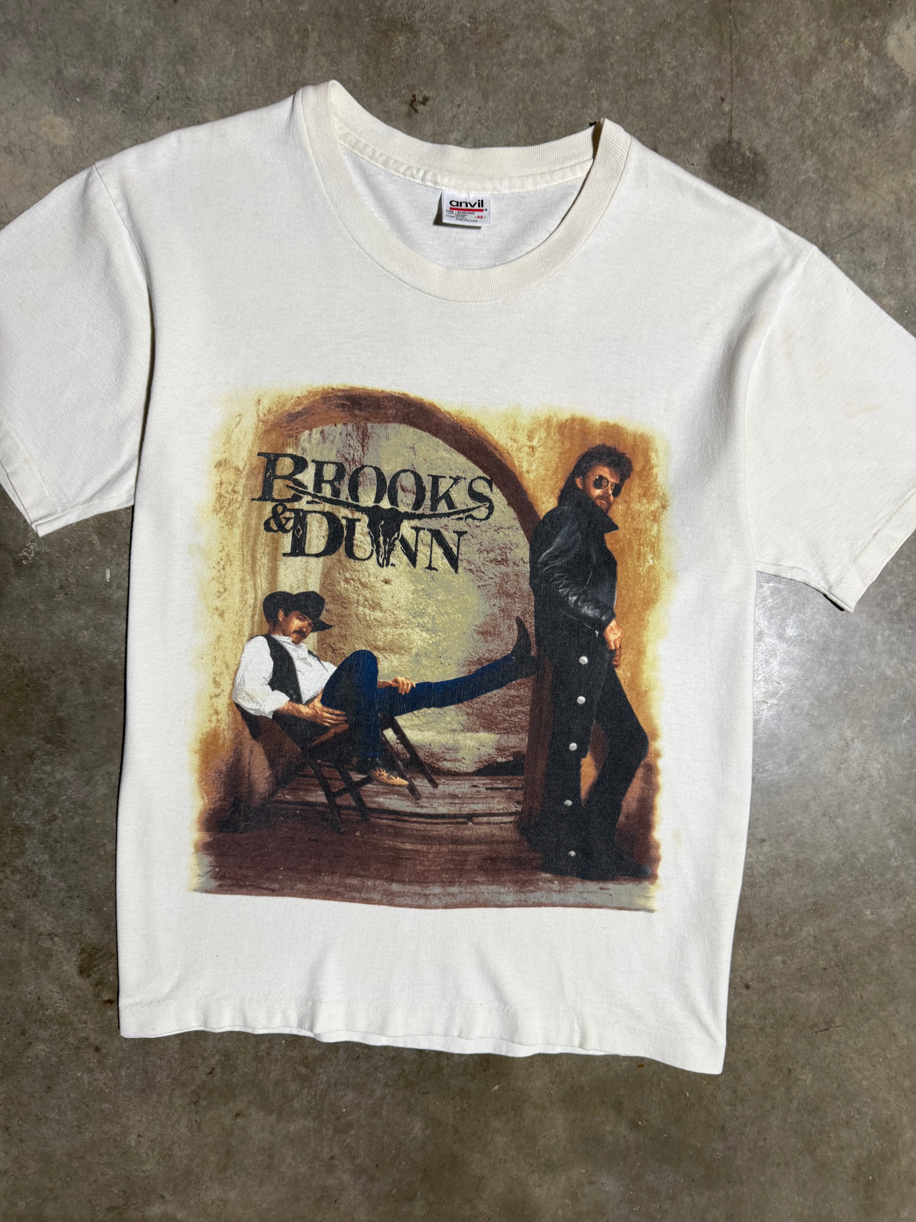 Vintage 90s Brooks & Dunn Waitin on Sundown T-Shirt (M)