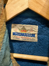 Load image into Gallery viewer, True Vintage CPO Flannel With Blue Fleece Lining (M)
