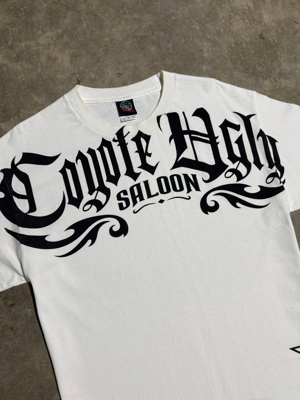 Vintage Y2K Coyote Ugly Saloon T-Shirt (L)