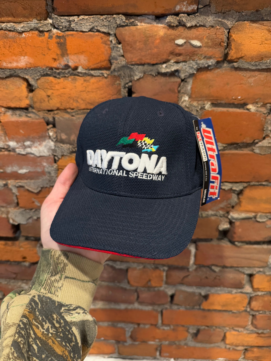 2000s Daytona Valvoline Racing Fitted Hat (M)