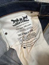 Load image into Gallery viewer, Modern Levi’s Selvedge Jeans (34x34)
