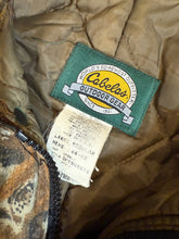 Load image into Gallery viewer, Cabelas Quilted Interior Camo Jacket (L)
