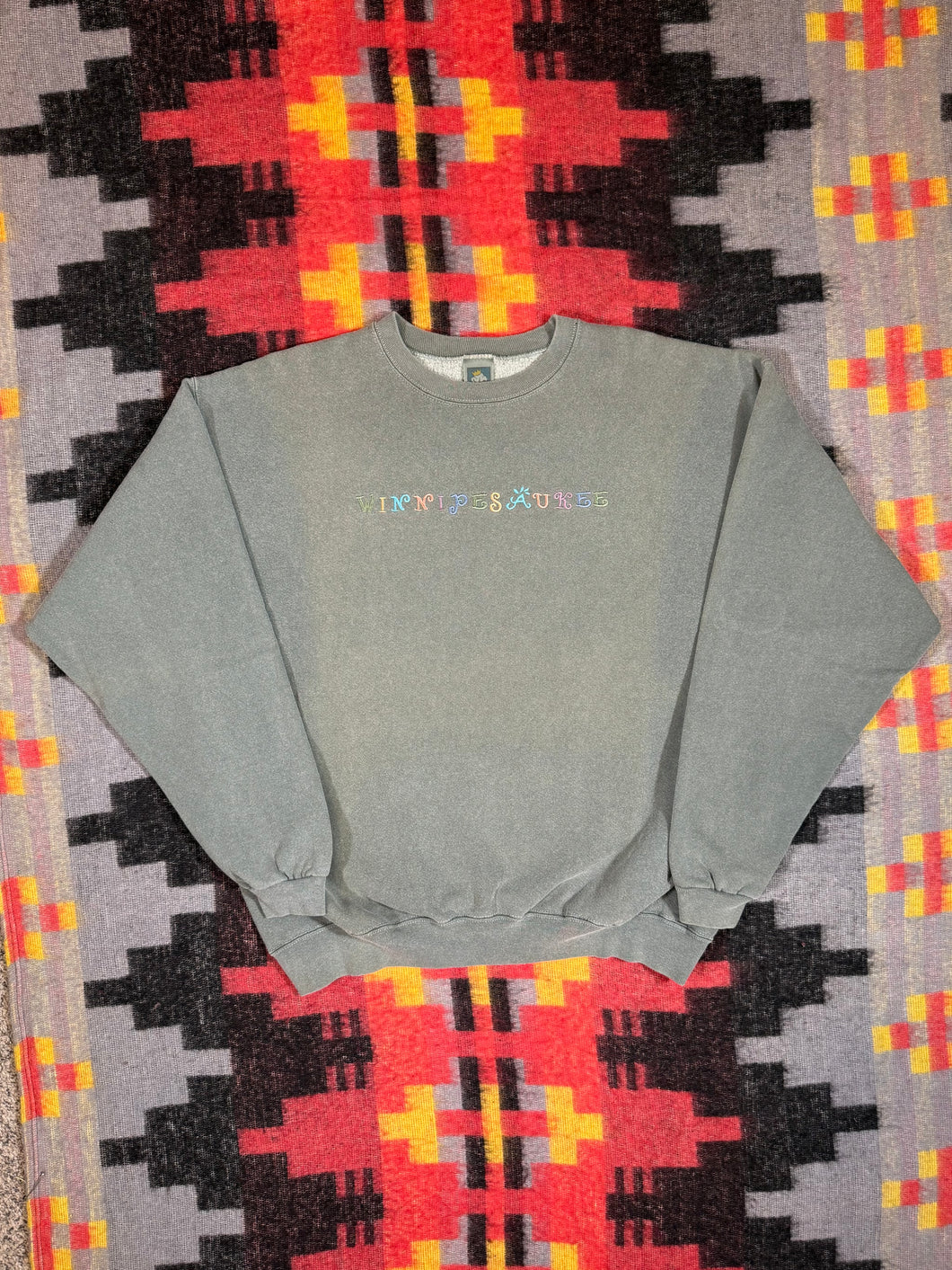 Vintage 90s Winnipesaukee Embroidered Crewneck (XL)