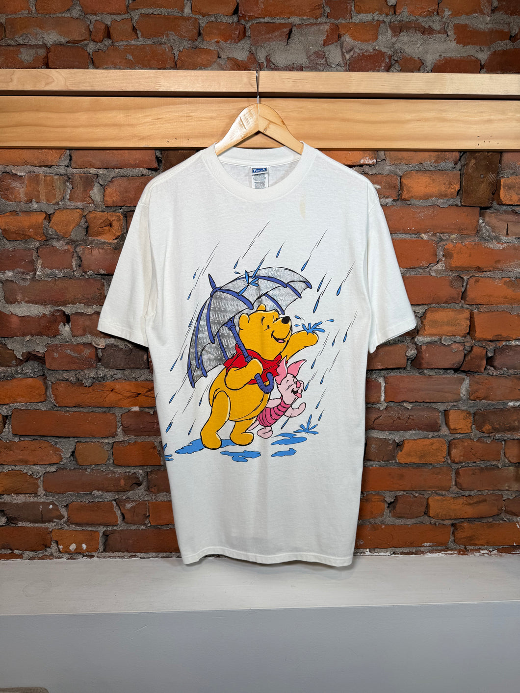 Vintage Winnie The Pooh Rainy Day Tee (M)