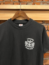 Load image into Gallery viewer, Vintage London England Shirt (M)
