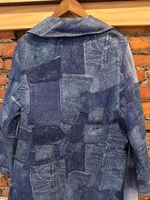 Load image into Gallery viewer, True Vintage Patchwork Print Womens Jean Overcoat (WXL)
