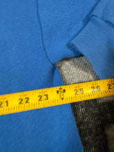 Load image into Gallery viewer, Vintage 1997 Looney Tunes Bunch of Characters Crewneck (L)
