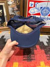 Load image into Gallery viewer, Vintage 80s Niagara Falls Trucker Hat
