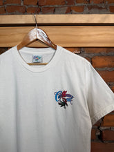 Load image into Gallery viewer, Vintage Chillin in Paradise Caribbean Soul Tee (M/L)
