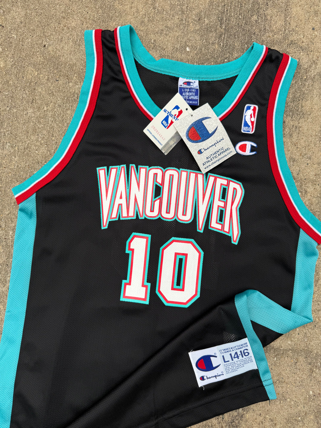 Vintage Vancouver Grizzlies Mike Bibby Youth Champion Jersey (Youth L14-16)