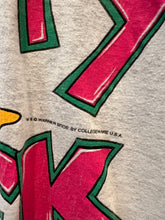 Load image into Gallery viewer, Vintage 90s Big Print Daffy Duck Tee (2XL)
