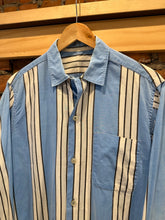 Load image into Gallery viewer, True Vintage Distressed Striped Loop Collar Button Up Shirt (M)
