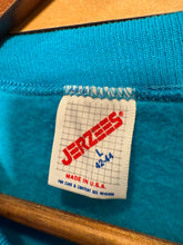 Load image into Gallery viewer, Vintage Yellowstone The Great Outdoors Unworn Crewneck (M)
